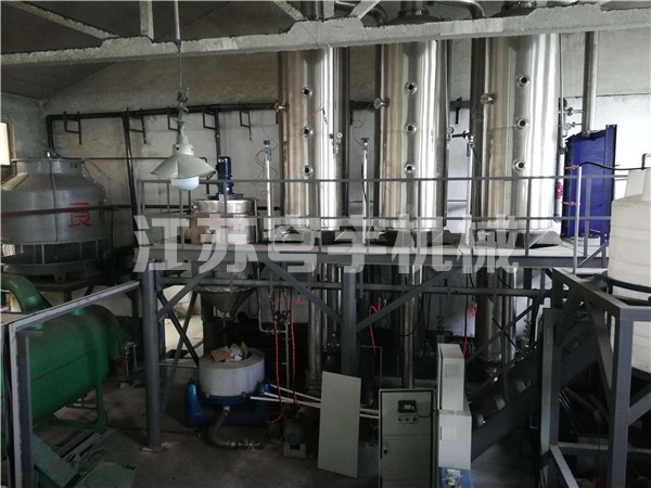 2000kg三效强制外循环蒸发器