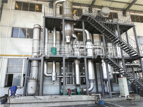 4000kg双胞胎加热器双效强制循环蒸发器